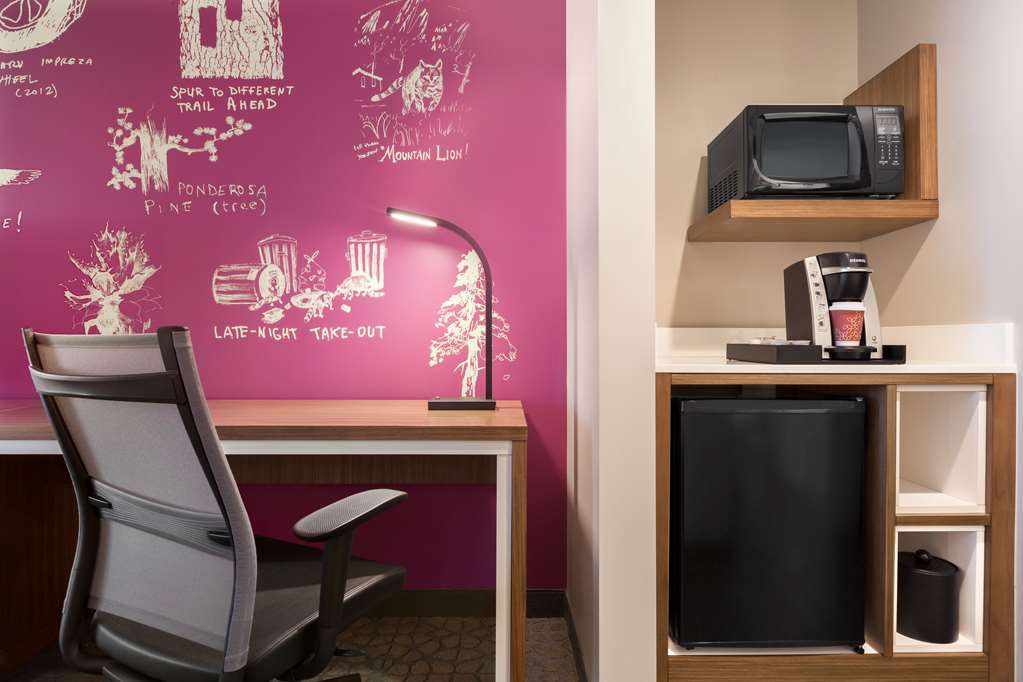 Hilton Garden Inn Боулдър Стая снимка